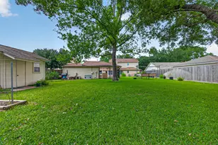 16217 Lakeview Dr, Jersey Village, TX 77040 - Photo 39