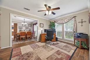 16217 Lakeview Dr, Jersey Village, TX 77040 - Photo 5