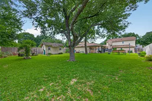 16217 Lakeview Dr, Jersey Village, TX 77040 - Photo 39