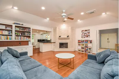 7635 Braesdale Lane, Houston, TX 77071 - Photo 9