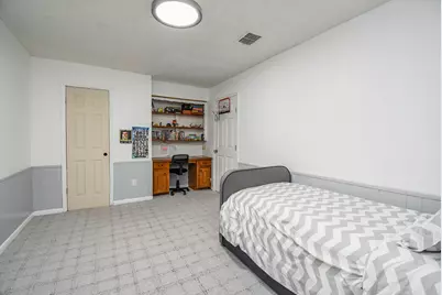 7635 Braesdale Lane, Houston, TX 77071 - Photo 23