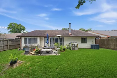 411 Forest Hills Drive, League City, TX 77573 - Photo 5