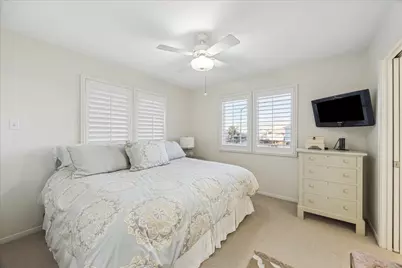 3730 Nueces, Galveston, TX 77554 - Photo 35