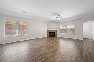 26861 Mystic Castle Ln, Kingwood, TX 77339 - Photo 3