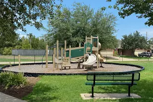 24415 Lakecrest Town Dr Dr, Katy, TX 77493 - Photo 17