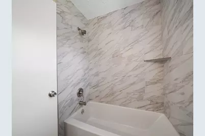 10913 Idlewood Court, La Porte, TX 77571 - Photo 7