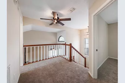 10913 Idlewood Court, La Porte, TX 77571 - Photo 9