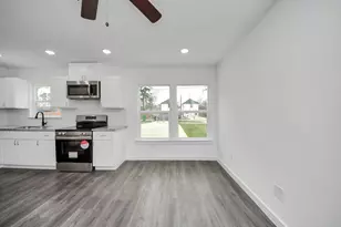 8213 Richland Dr, Houston, TX 77028 - Photo 13