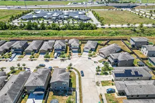 12306 Skyview Amber Ct, Houston, TX 77047 - Photo 19