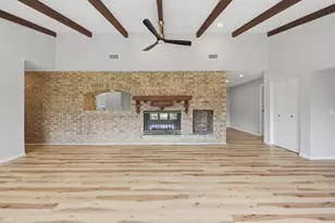 687 Bending Oaks Dr, Bellville, TX 77418 - Photo 27