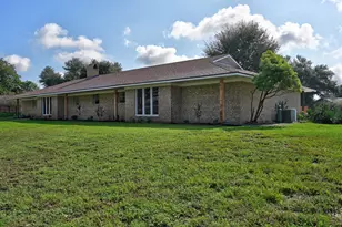 687 Bending Oaks Dr, Bellville, TX 77418 - Photo 21
