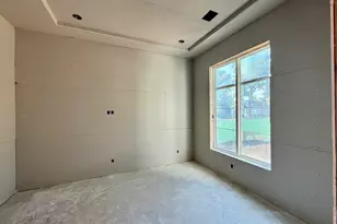 735 E 8th 1/2 St, Houston, TX 77007 - Photo 5