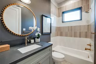 735 E 8th 1/2 St, Houston, TX 77007 - Photo 27