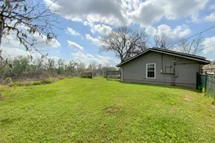 751 County Rd 703, West Columbia, TX 77486 - Photo 29