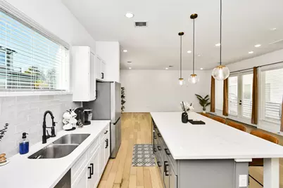 208 N York Street #B, Houston, TX 77003 - Photo 9