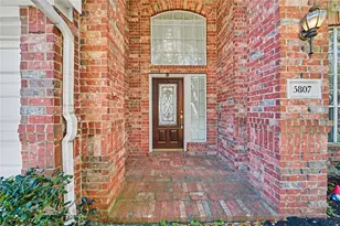 5807 Bayberry Way, Sugar Land, TX 77479 - Photo 3