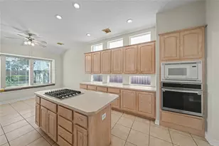 5807 Bayberry Way, Sugar Land, TX 77479 - Photo 17