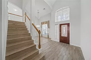 5807 Bayberry Way, Sugar Land, TX 77479 - Photo 5