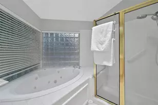 12126 Laguna Pointe Ln, Houston, TX 77041 - Photo 19