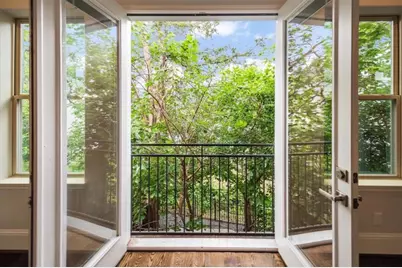 1230 W 25th Street #C, Houston, TX 77008 - Photo 5