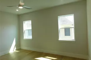 902 Knox St, Houston, TX 77007 - Photo 19