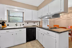 5734 Sanford Rd, Houston, TX 77096 - Photo 11