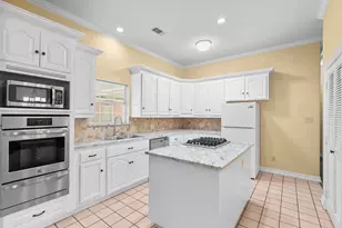 616 Westwood Cir, La Marque, TX 77568 - Photo 15
