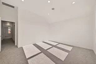 9031 La Pau Ln, Houston, TX 77051 - Photo 21