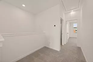 9031 La Pau Ln, Houston, TX 77051 - Photo 15