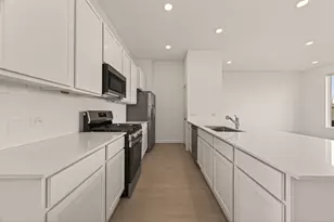 9031 La Pau Ln, Houston, TX 77051 - Photo 11