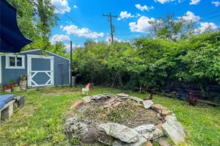 206 Cedar Dr, Hitchcock, TX 77563 - Photo 19