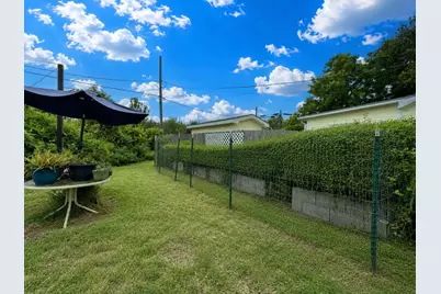 206 Cedar Drive, Hitchcock, TX 77563 - Photo 17
