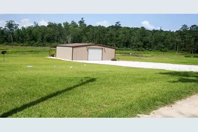 317 Hickory Drive E, Livingston, TX 77351 - Photo 21