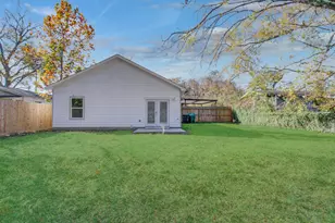 8316 Peachtree St, Houston, TX 77016 - Photo 17
