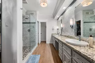 15806 Brook Forest Dr, Houston, TX 77059 - Photo 17