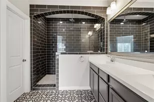 8715 Axlewood Ln., Houston, TX 77055 - Photo 17