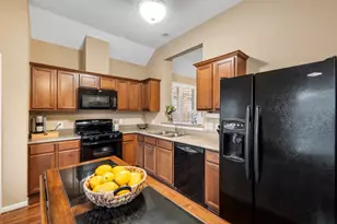 9635 Old Timber Ln, Spring, TX 77379 - Photo 15