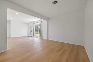 7817 Woodlyn Rd, Houston, TX 77028 - Photo 9