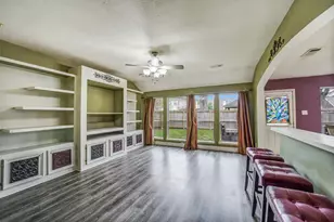 11610 Oak Lake Park Dr, Sugar Land, TX 77498 - Photo 9