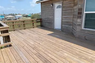 16647 John Silver Rd, Jamaica Beach, TX 77554 - Photo 35