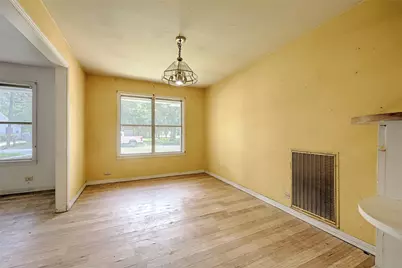 401 S Market Street, Hallettsville, TX 77964 - Photo 9