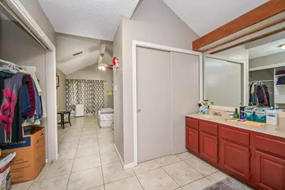 9319 Belle Park Drive, Houston, TX 77099 - Photo 13