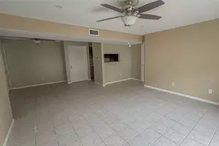 8421 Hearth Dr, Houston, TX 77054 - Photo 7