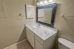 8421 Hearth Dr, Houston, TX 77054 - Photo 15