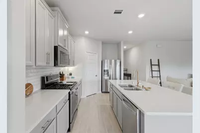 2304 W Winding Pines Drive, Tomball, TX 77375 - Photo 13