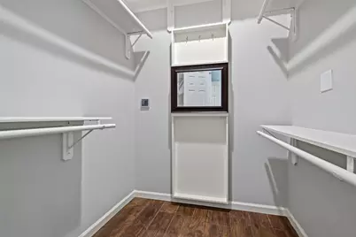 8102 Blue Jay Street, Baytown, TX 77523 - Photo 11