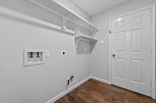 8102 Blue Jay St, Baytown, TX 77523 - Photo 5