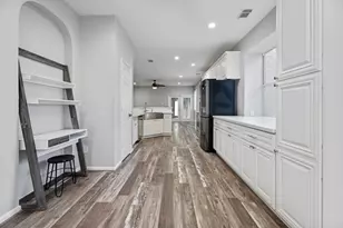421 Livingstone Ln, League City, TX 77573 - Photo 7