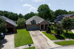 421 Livingstone Ln, League City, TX 77573 - Photo 25