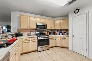 2230 Laurel Branch Way, Houston, TX 77014 - Photo 7